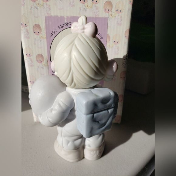 Precious Moments "The Club that's Out of this World" 1992 - Picture 2 of 5